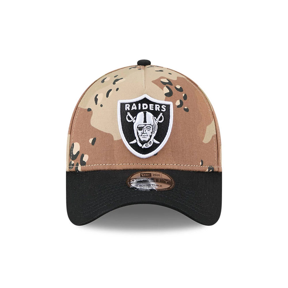 Las Vegas Raiders NFL Desert 2 Tone Beige New Era 9FORTY A-Frame Adjustable Cap, front view showing a black and white embroidered Raiders logo on the camo-patterned crown, with a black curved visor and 9FORTY size sticker.