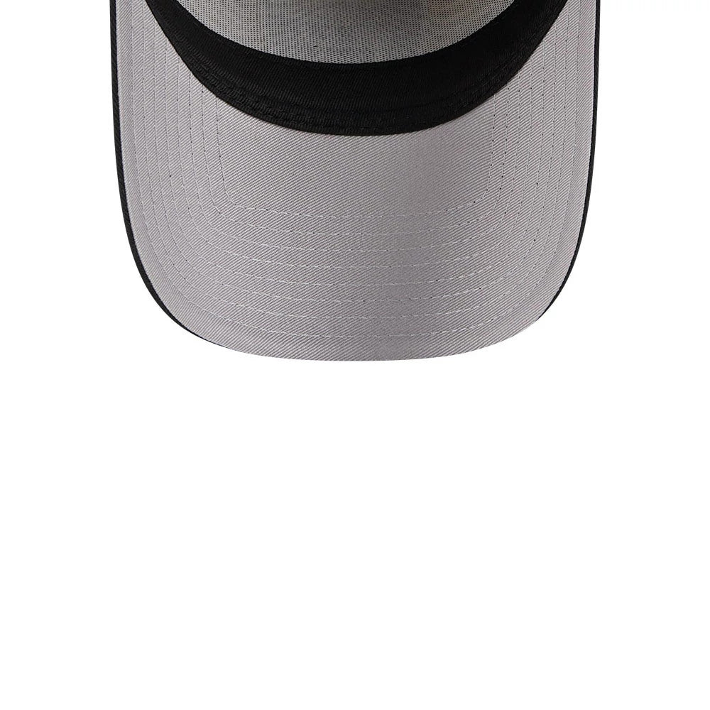 Pictured is this NFL Desert 2 Tone Las Vegas Raiders 9FORTY A-Frame cap in beige. 2