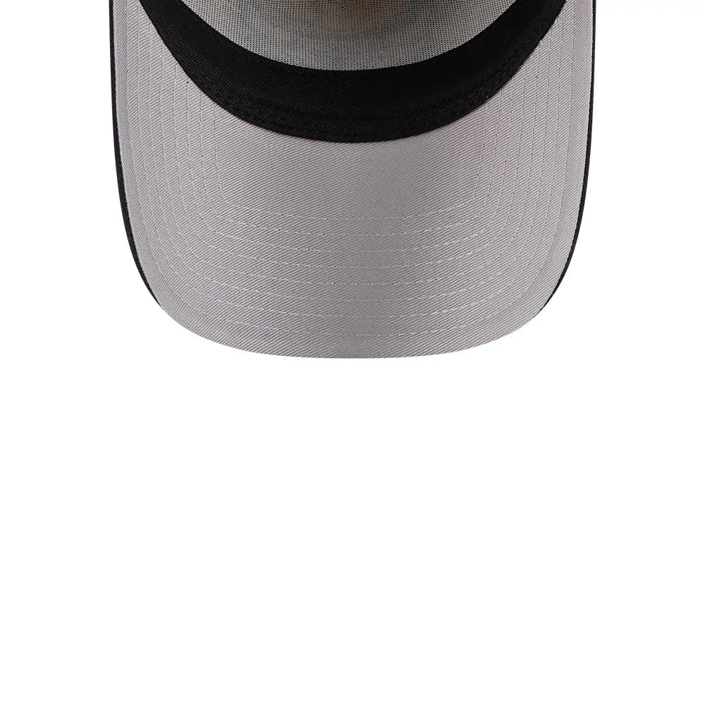 Chicago Bulls NBA Desert 2 Tone Beige New Era 9FORTY A-Frame Adjustable Cap, top view showing the contrasting black visor edge and a seamless beige crown with curved black trim lining the visor.