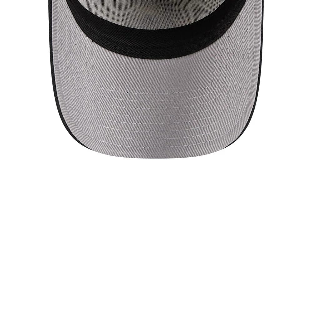 Pictured is this MLB Desert 2 Tone LA Dodgers 9FORTY A-Frame cap in beige. 2