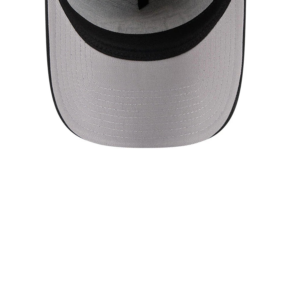 Pictured is this NFL Desert 2 Tone Kansas City Chiefs 9FORTY A-Frame cap in beige. 2