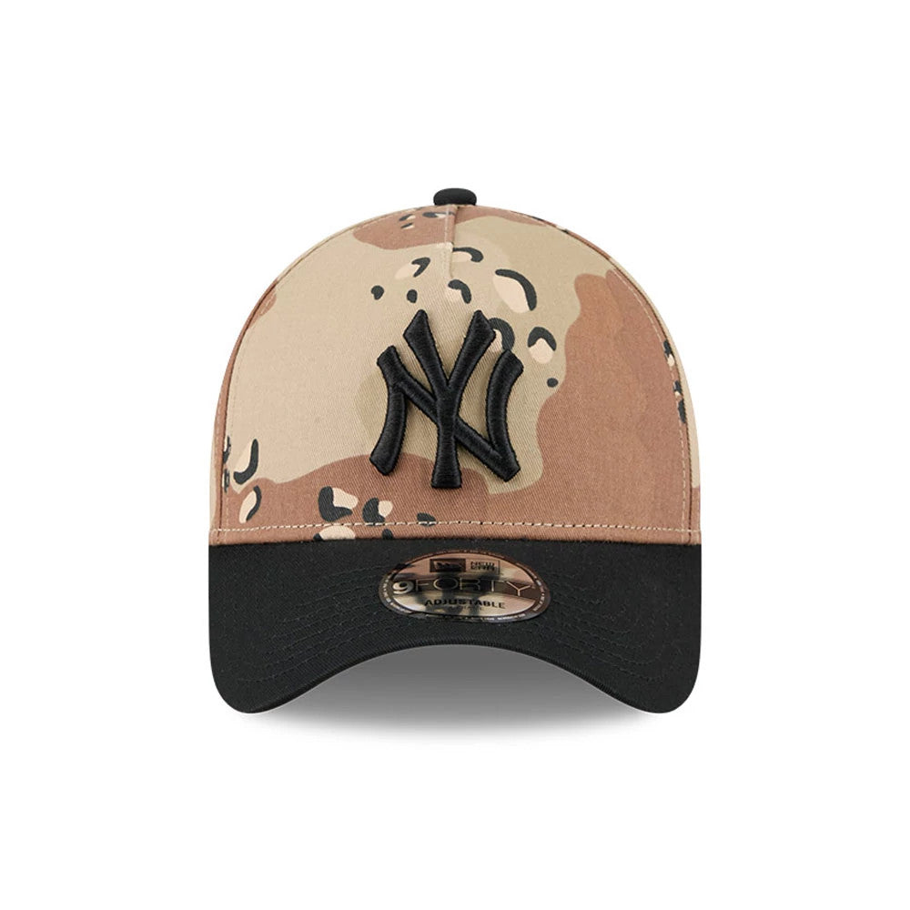 New York Yankees MLB Desert 2 Tone Beige New Era 9FORTY A-Frame Adjustable Cap, front view with a black raised embroidered NY logo on the camouflage front panel and a black visor with a 9FORTY size sticker.