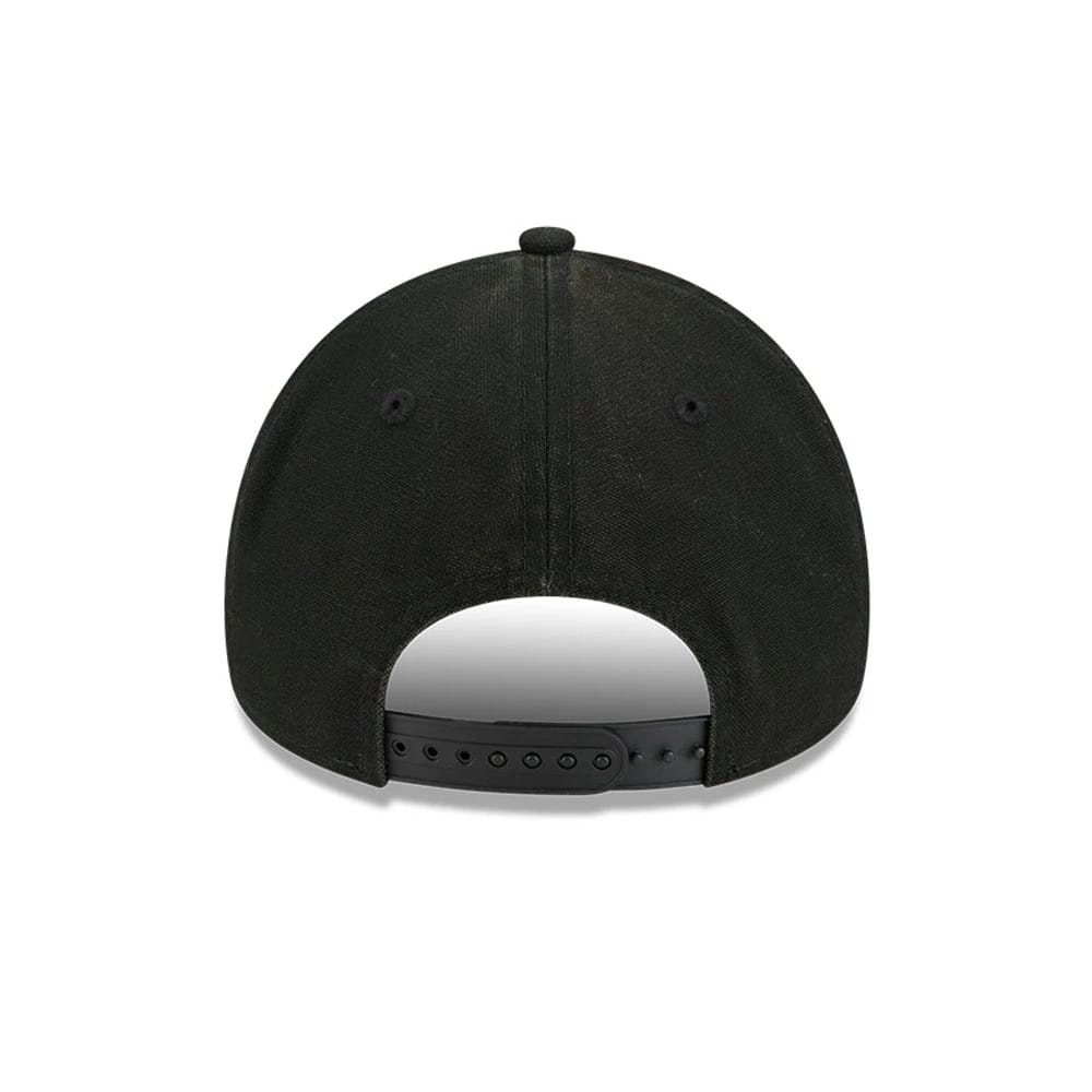 Pictured is this MLB Washed Canvas New York Yankees 9FORTY A-Frame cap in black. 4