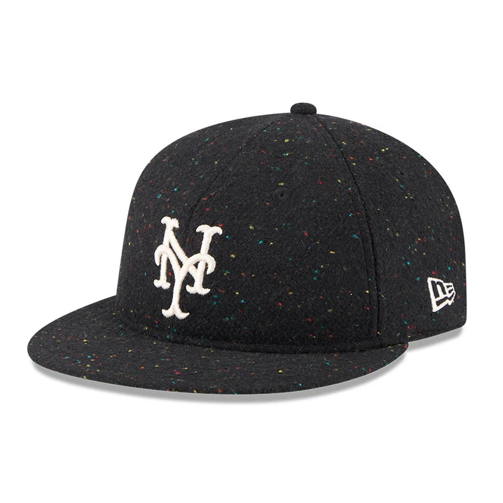 New York Mets MLB Speckled Wool Black Retro Crown New Era 9FIFTY Adjustable Cap, three-quarter view showing the white embroidered NY logo on the front panel, a speckled pattern across the crown and visor, and the New Era flag logo on the left side.