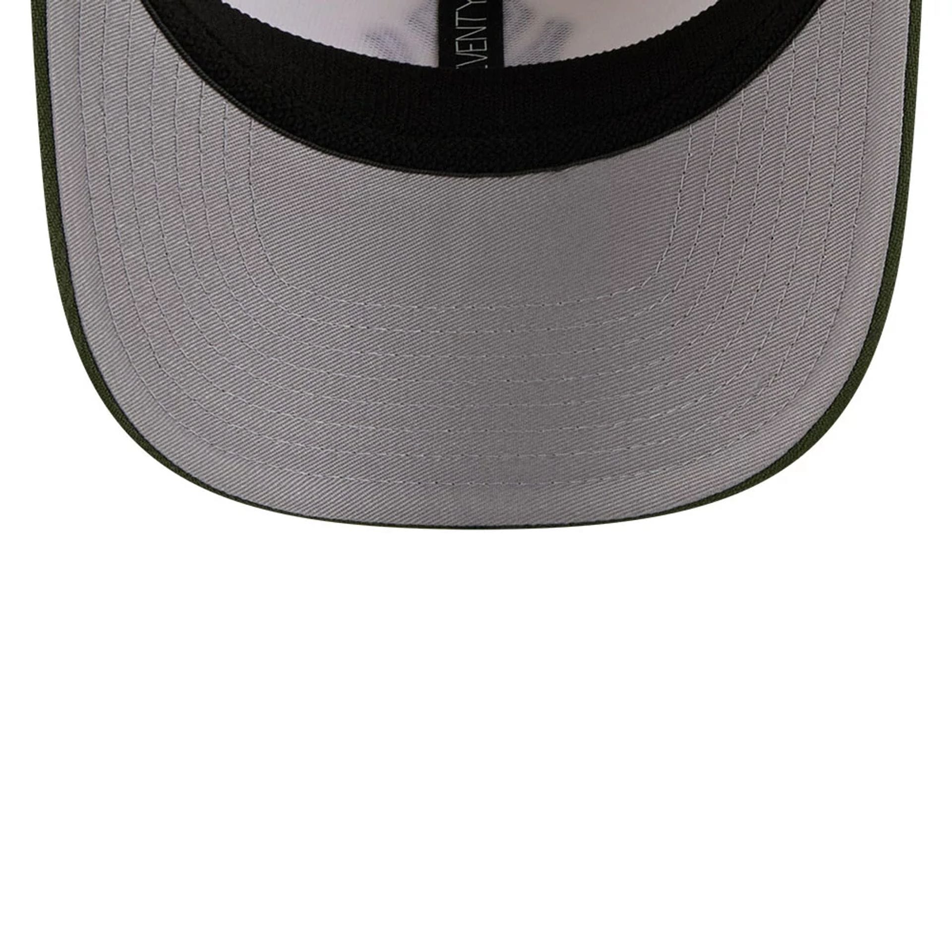 Pictured is this MLB Rifle Green New York Yankees 9SEVENTY Stretch Snap cap in white. 2