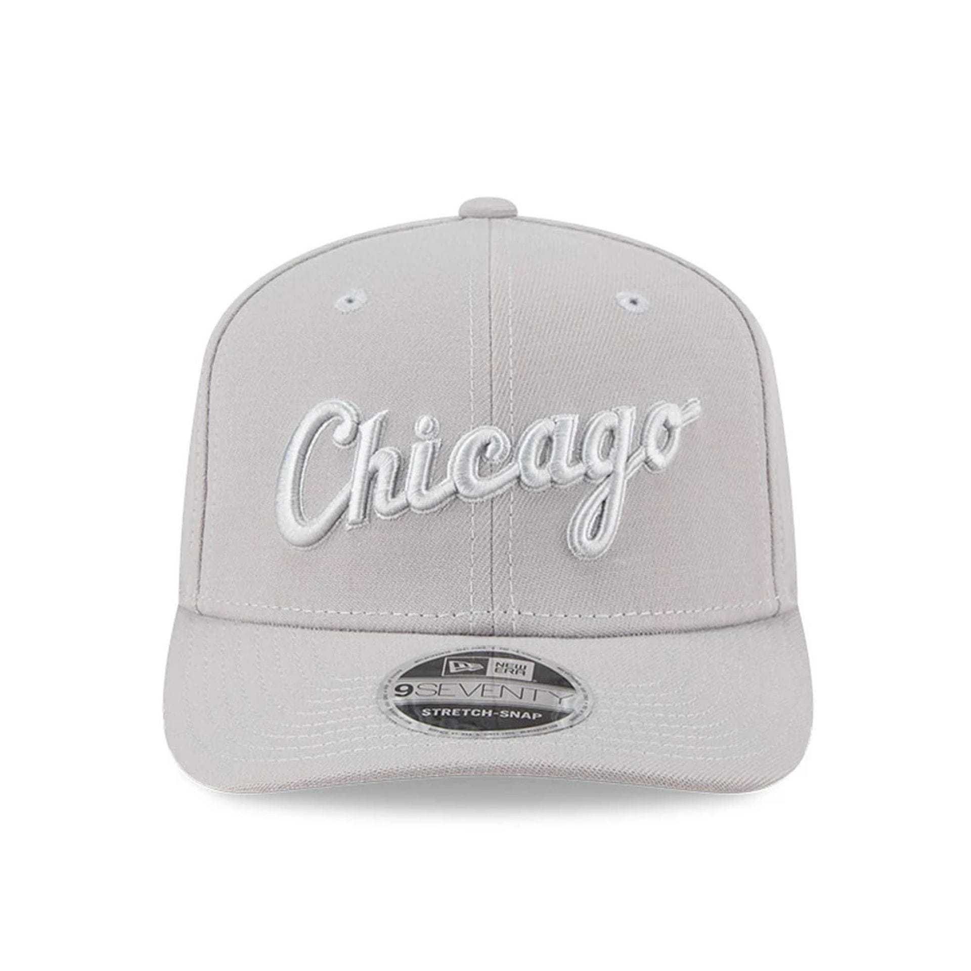 Pictured is this NBA Script Chicago Bulls 9SEVENTY Stretch Snap cap in grey. 2