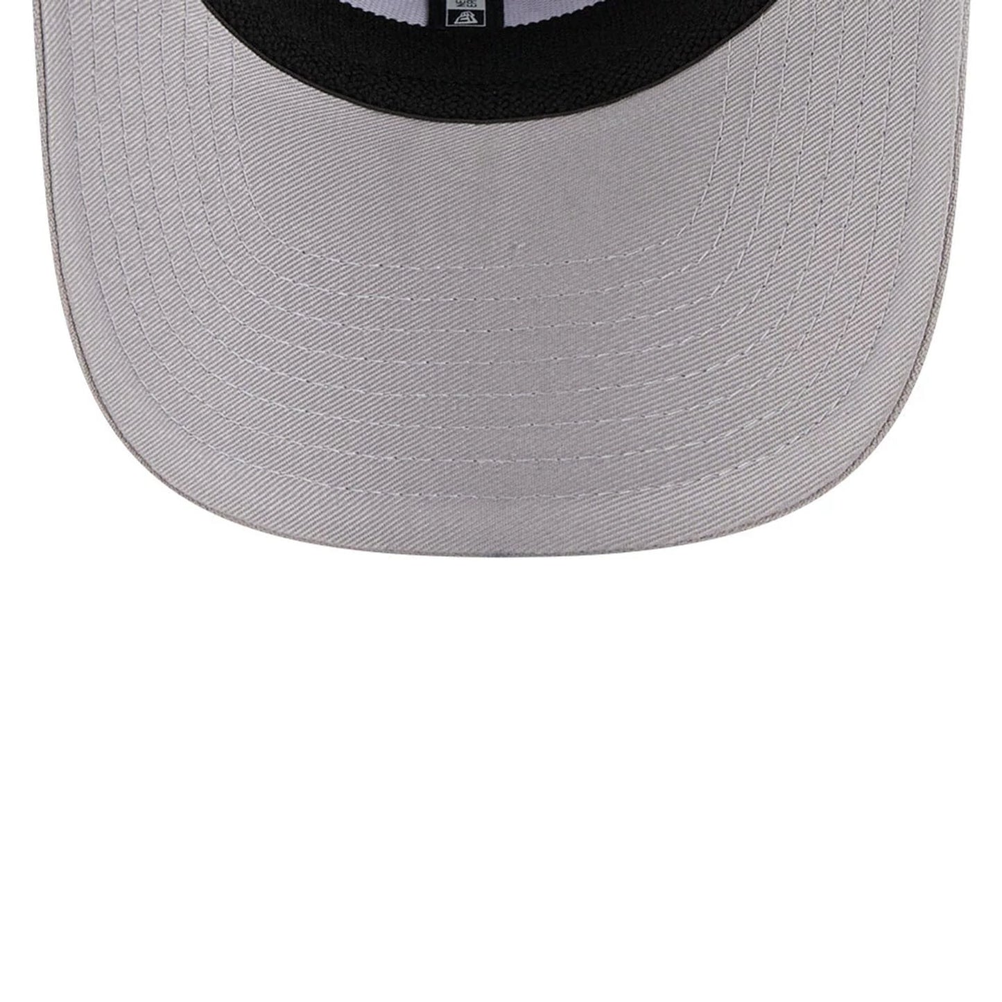 Chicago Bulls NBA Script Grey New Era 9SEVENTY Stretch Snap Adjustable Cap, inside view showing the grey undervisor and black sweatband, with the New Era logo on the taping along the interior.