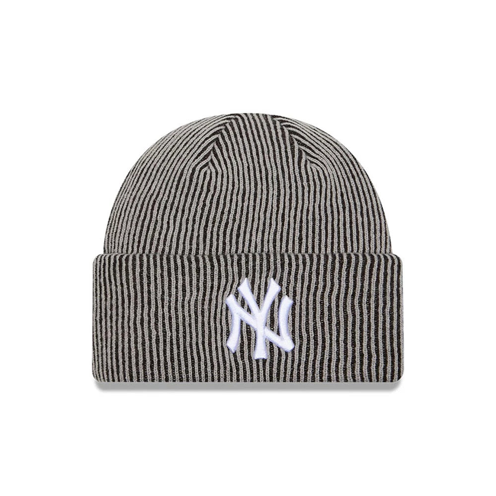 New Era New York Yankees MLB Rib Grey Cuff Knit Beanie Hat, front view showing a raised white embroidered Yankees logo on the folded cuff with a ribbed grey knit pattern throughout.