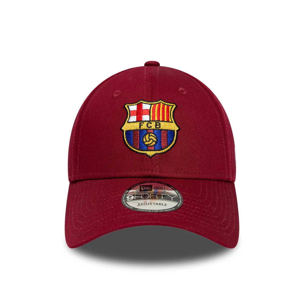 FC Barcelona Core Dark Red New Era 9FORTY Adjustable Cap, front view showing the raised multicoloured FC Barcelona crest embroidered on the structured crown, with a matching dark red curved visor and 9FORTY size sticker.