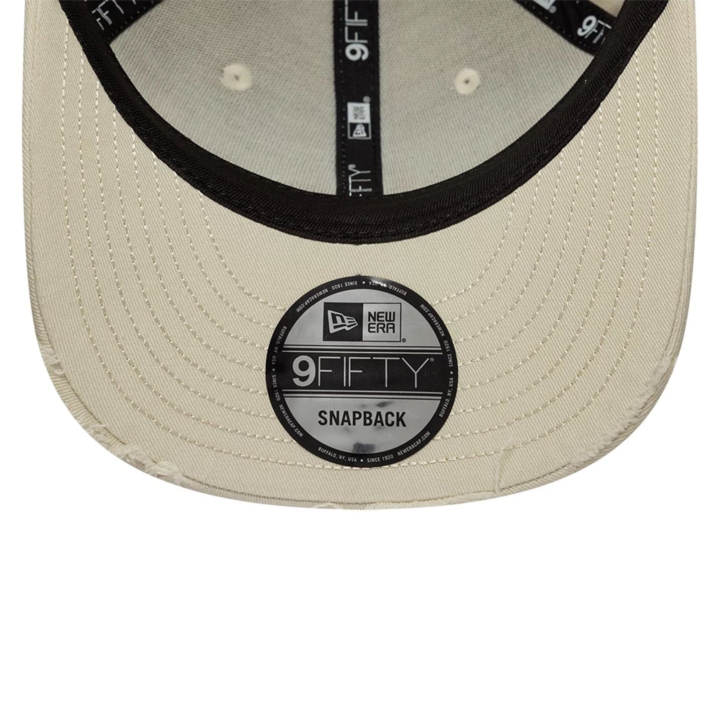 Pictured is this 9FIFTY Quadrant X New Era Crema 5