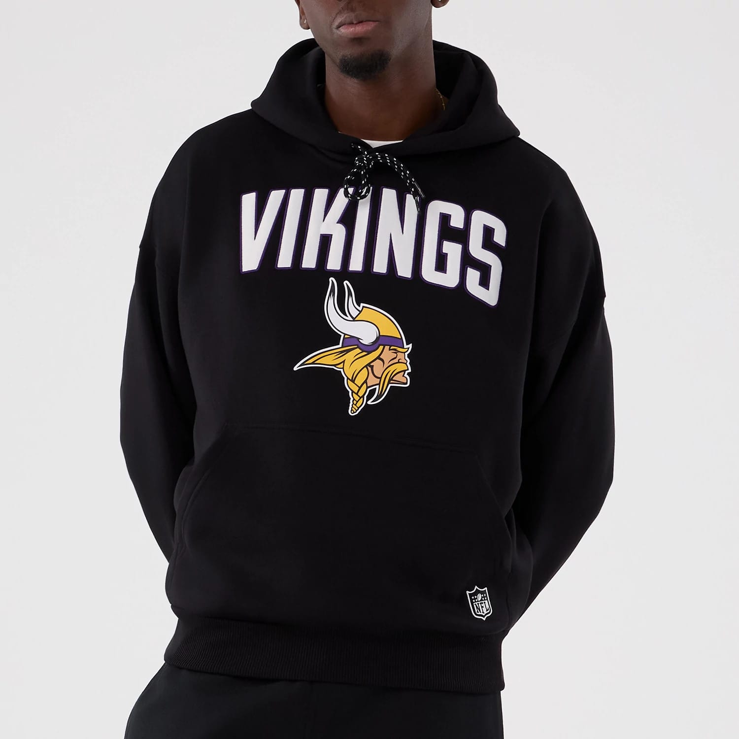 The Male model is wearing Minnesota Vikings NFL International Series Games 2025 Black Premium Pullover Hoodie 3