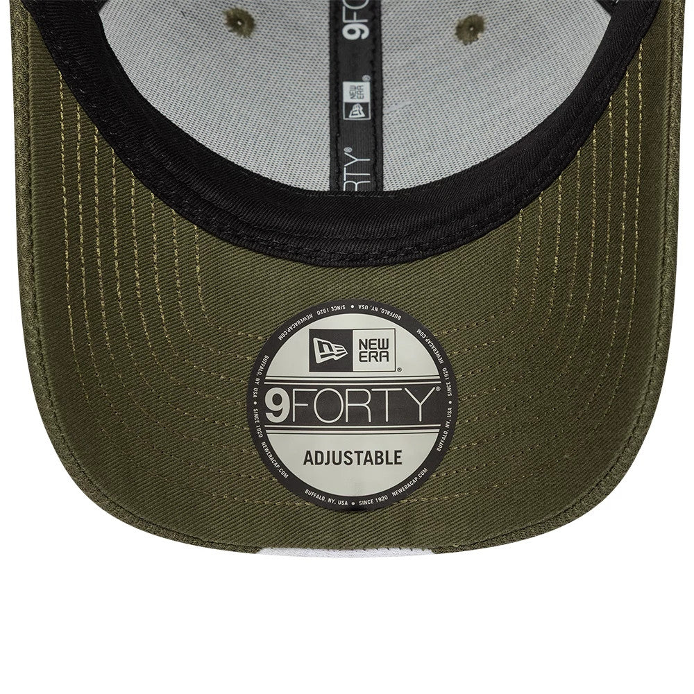 Pictured is this Visa Cash App Racing Bulls H1 Race Special 9FORTY Adjustable cap in green. 5