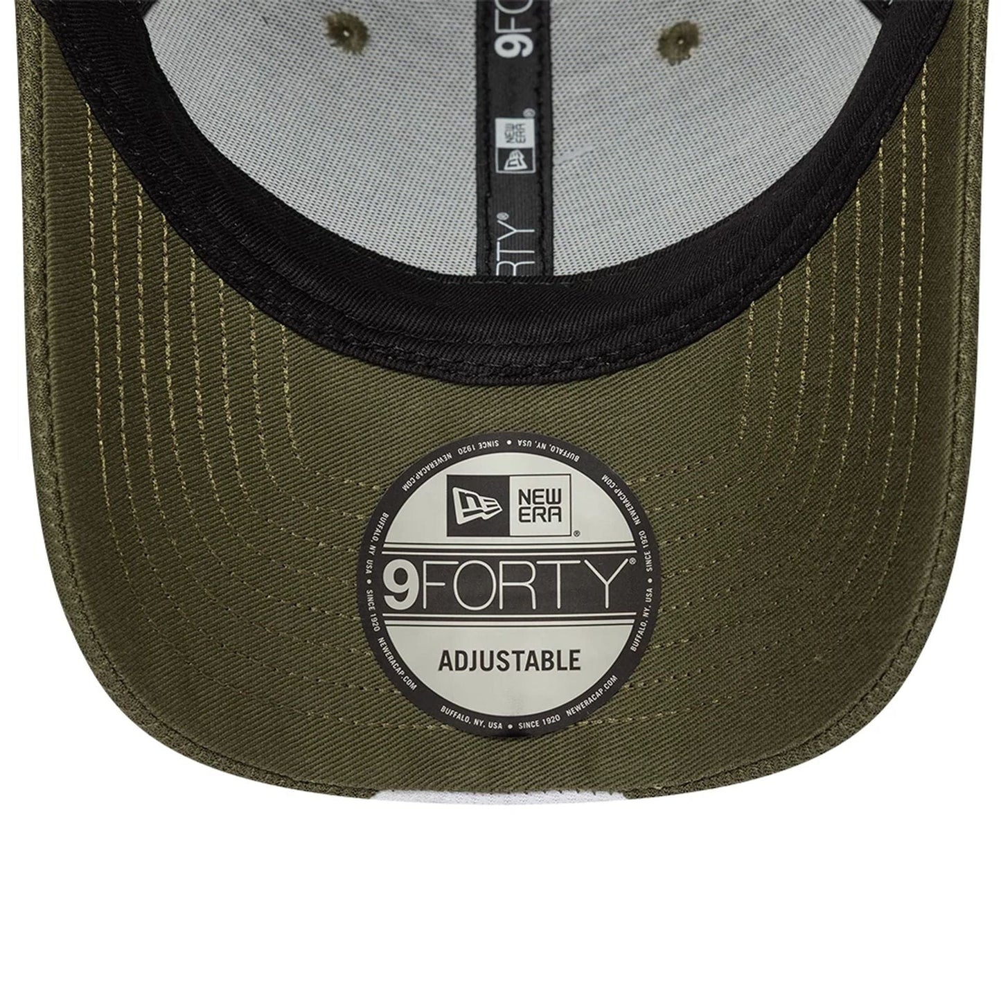 Visa Cash App Racing Bulls F1 Race Special Green New Era 9FORTY Adjustable Cap, inside view showing the olive green undervisor, black sweatband with branded taping and a 9FORTY size sticker at the centre.