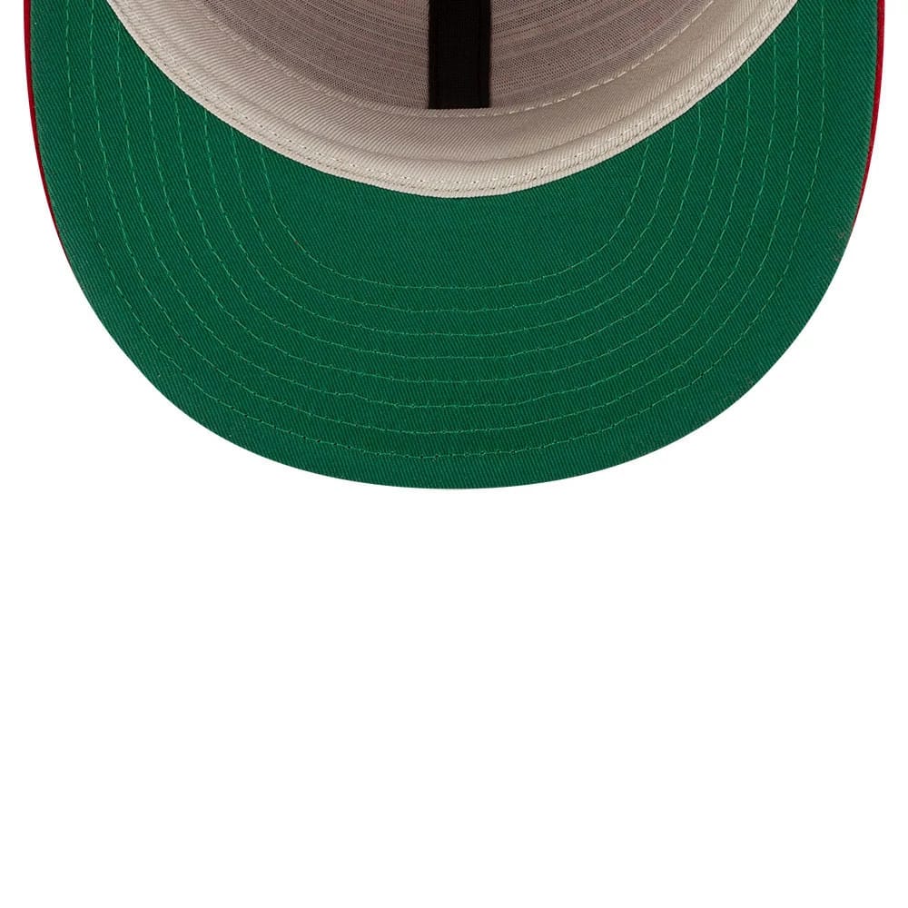 Pictured is this FOG X MLB Chicago White Sox Retro Crown 59FIFTY Fitted cap in red. 2