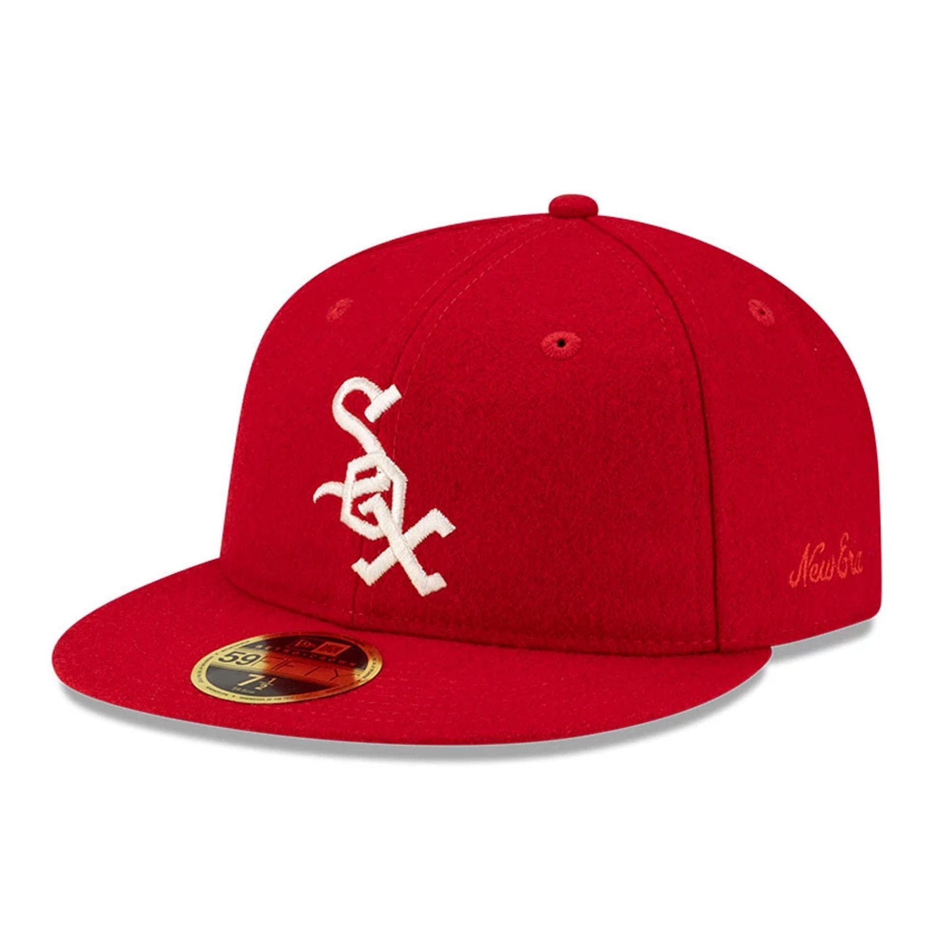 Pictured is this FOG X MLB Chicago White Sox Retro Crown 59FIFTY Fitted cap in red. 1