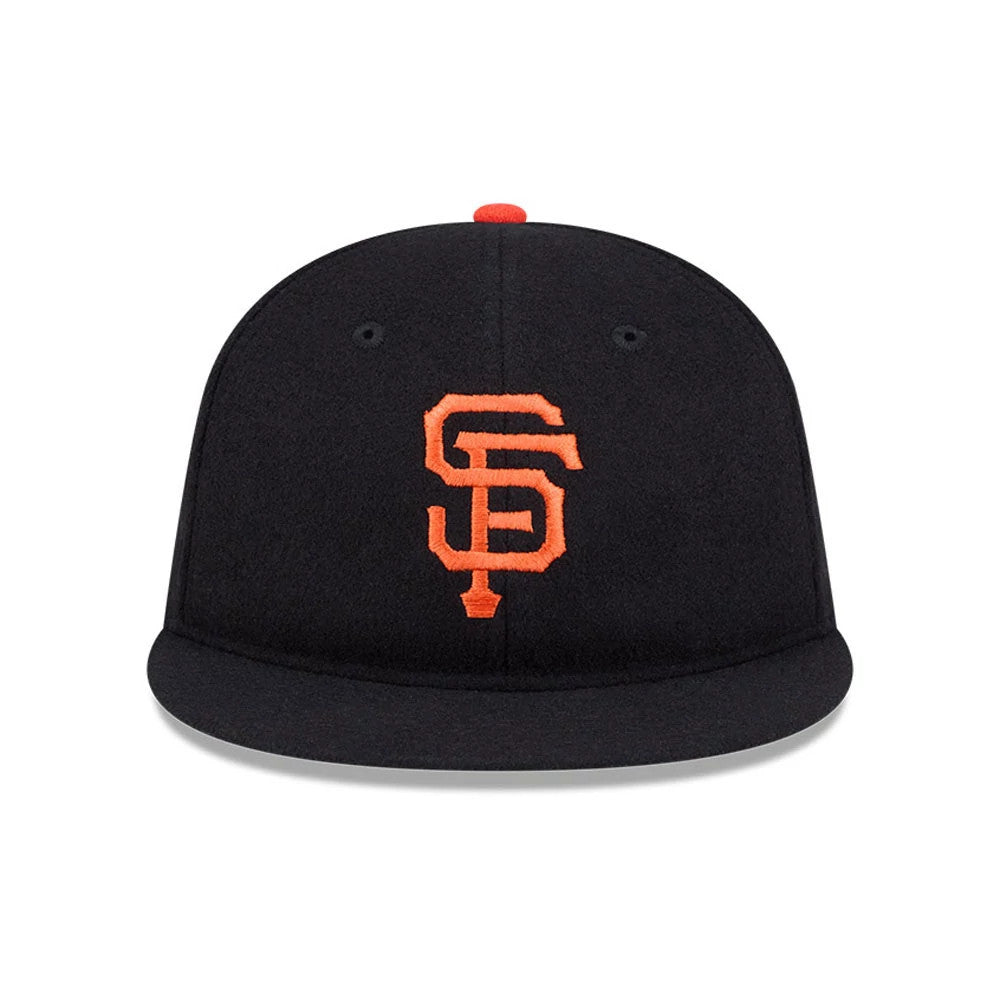 San Francisco Giants FOG X MLB Black Retro Crown New Era 59FIFTY Fitted Cap, front view showing the orange embroidered SF logo on the structured black crown with a matching black visor and a red top button.