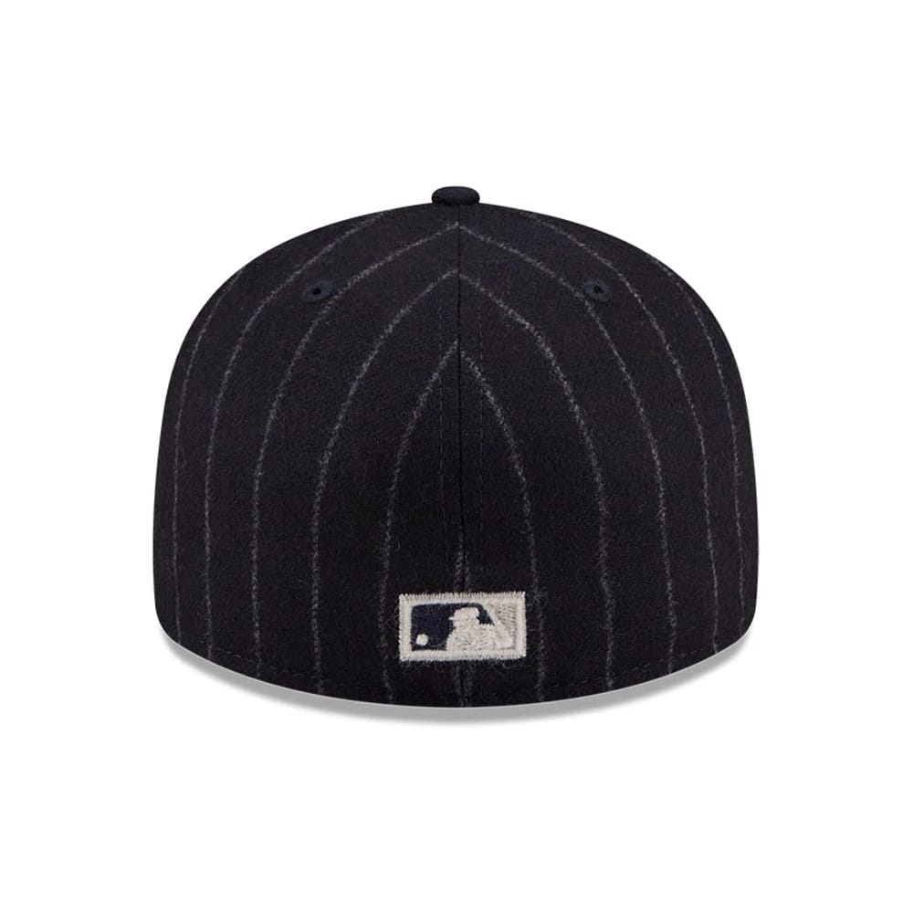 Pictured is this MLB X Moon Brooklyn Dodgers 59FIFTY Fitted cap in Navy. 7