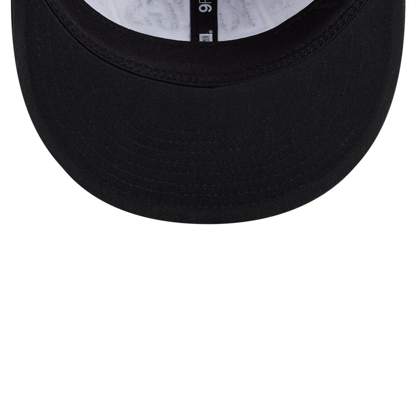 Pictured is this NHL Team Stripes LA Kings Retro Crown 9FIFTY cap in black. 7