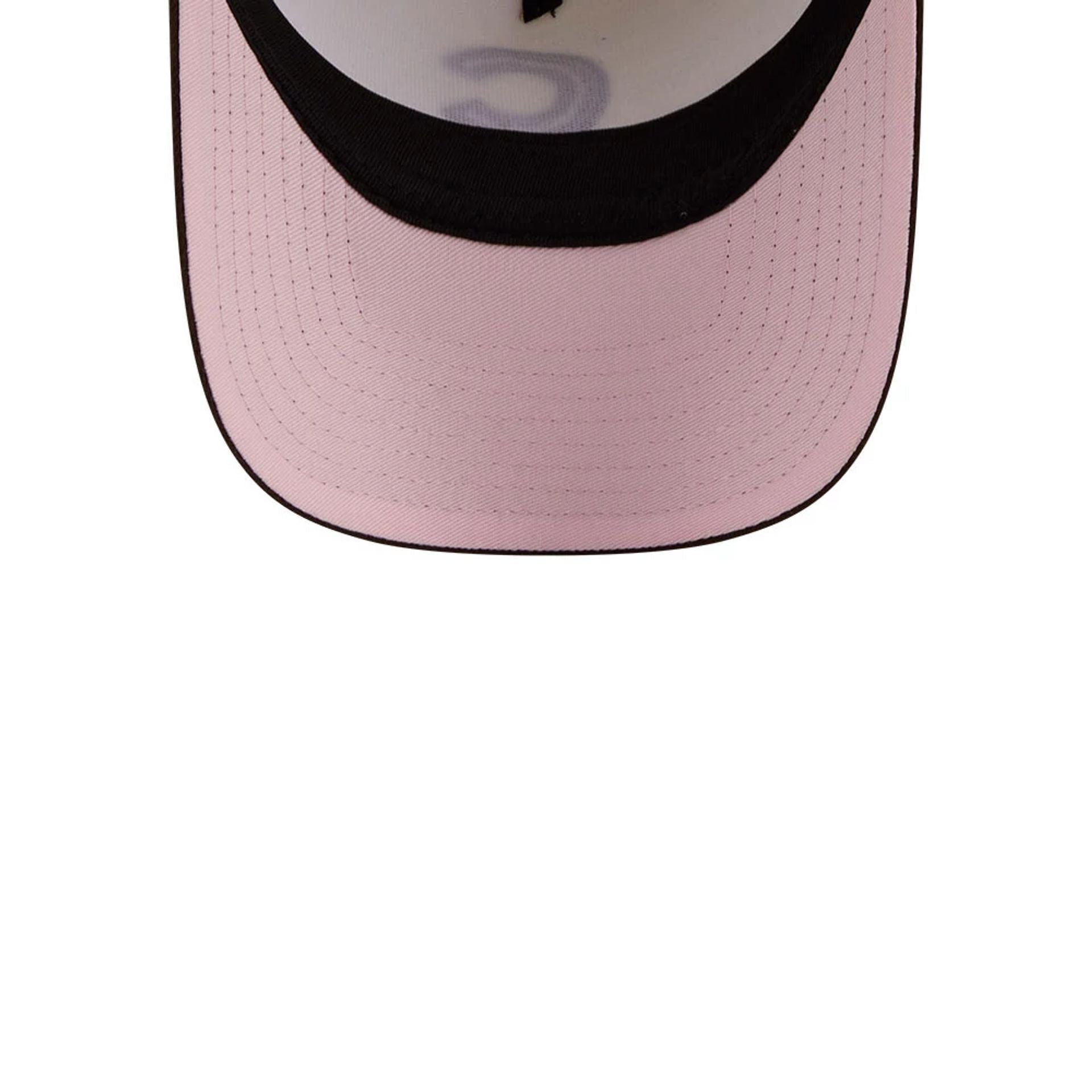 Pictured is this MLB City Script Chicago Cubs 9FORTY A-Frame cap in Cream 2