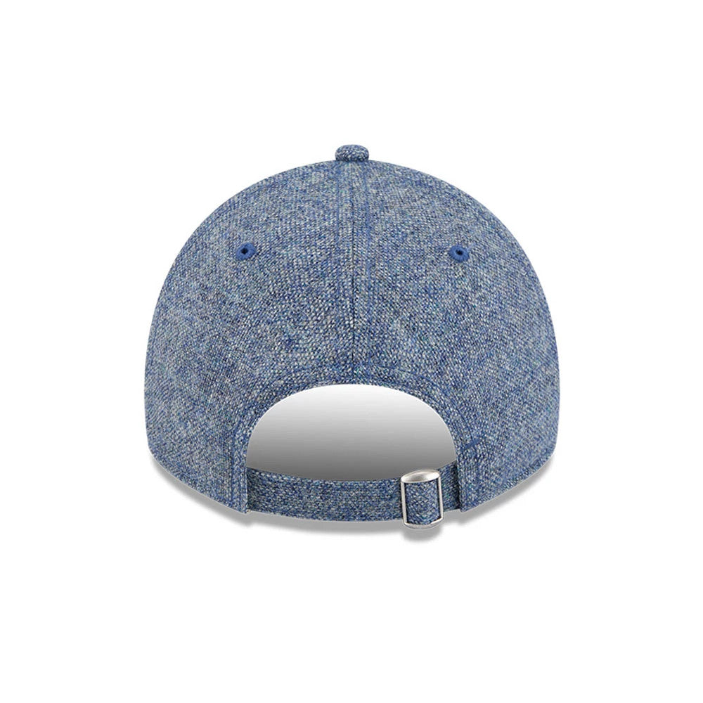 Pictured is this MLB X Moon New York Mets 9TWENTY cap in blue. 7