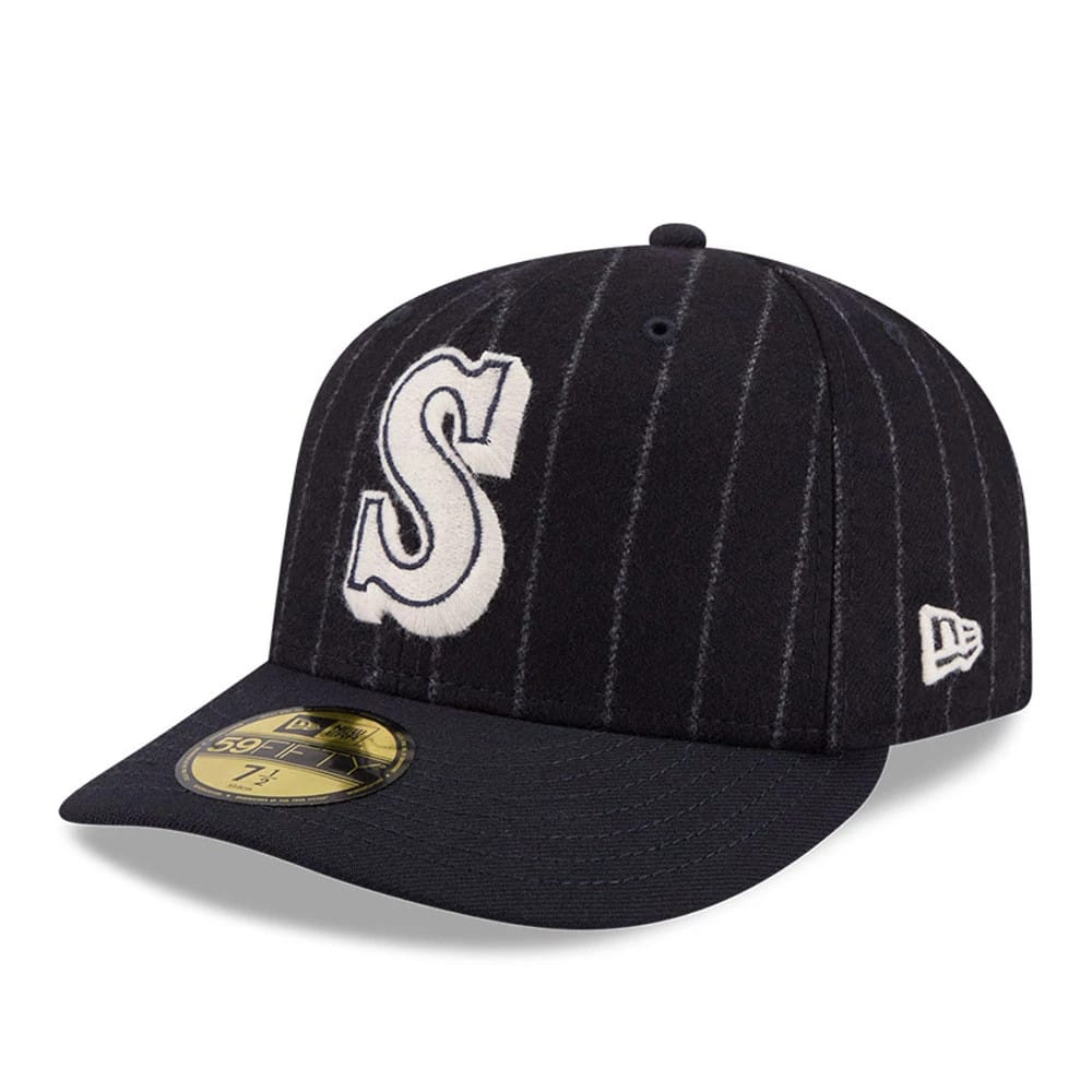 Seattle Mariners MLB X Moon Navy New Era 59FIFTY Fitted Cap, three-quarter view showing a raised white embroidered S logo on the front panel, narrow pinstripes, a navy visor with a gold 59FIFTY size sticker and New Era flag logo on the left side.