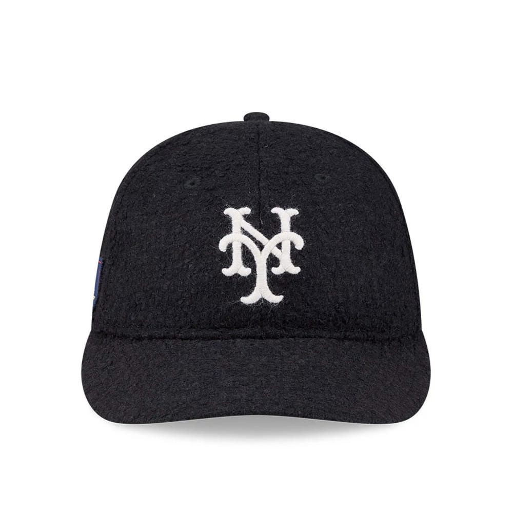 New York Mets MLB X Moon Navy Retro Crown New Era 9FIFTY Adjustable Cap, front view showing the white embroidered NY logo on the unstructured navy crown with a matching curved visor and embroidered eyelets.