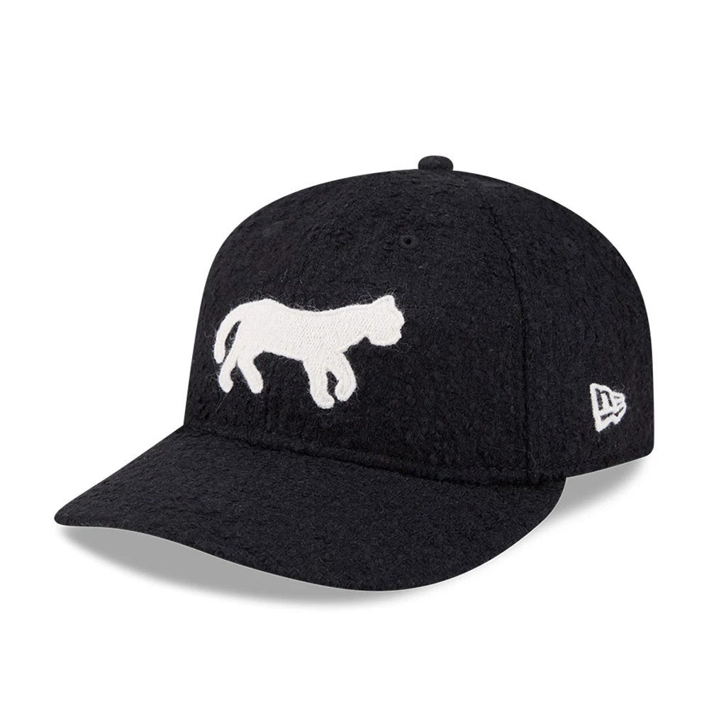 Detroit Tigers MLB X Moon Navy Retro Crown New Era 9FIFTY Adjustable Cap, front view showing a white embroidered tiger logo on the front panel, with a dark navy visor and the New Era flag logo on the left side.