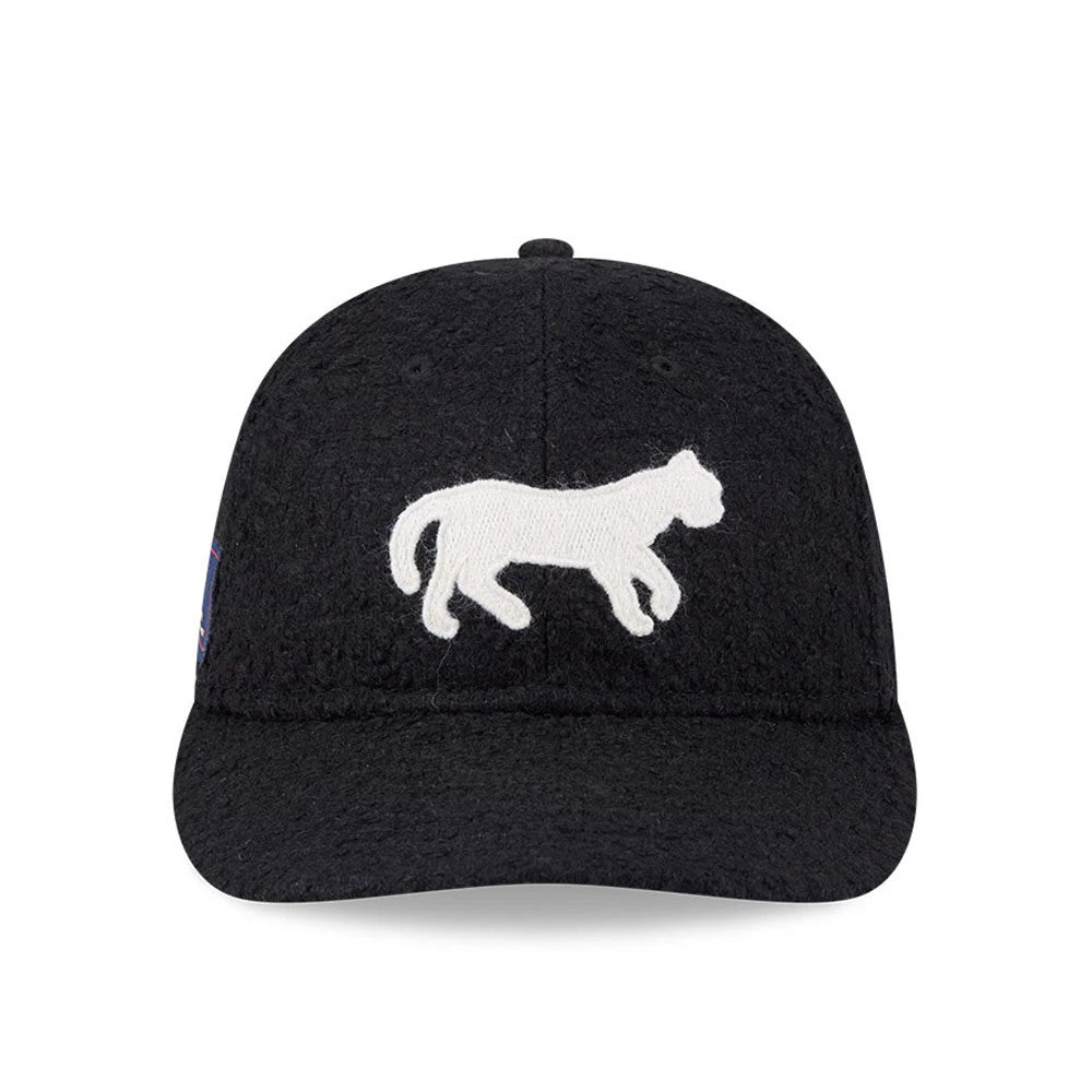 Detroit Tigers MLB X Moon Navy Retro Crown New Era 9FIFTY Adjustable Cap, front view showing a large white embroidered tiger silhouette on the navy textured crown with a curved visor and navy eyelets.
