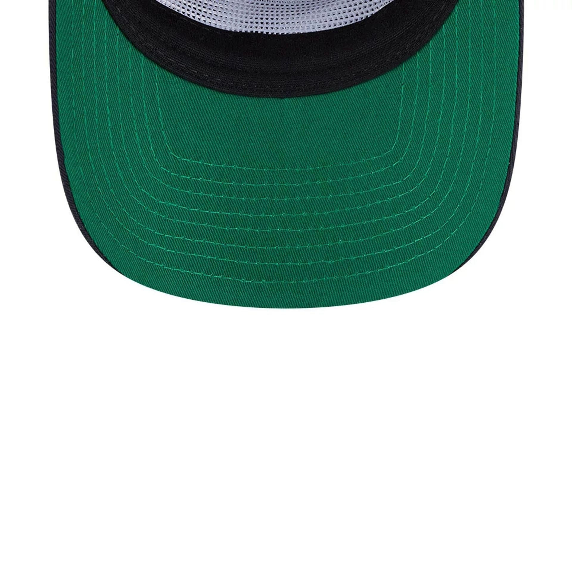 Pictured is this MLB Felt Logo Boston Red Sox 19TWENTY cap in navy. 2