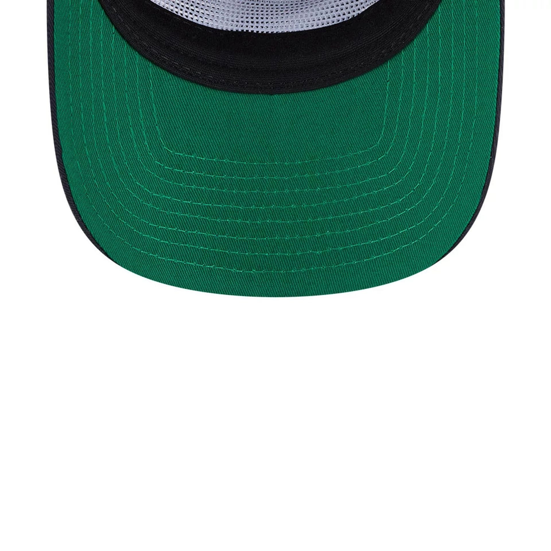 Pictured is this MLB Felt Logo Boston Red Sox 19TWENTY cap in navy. 2