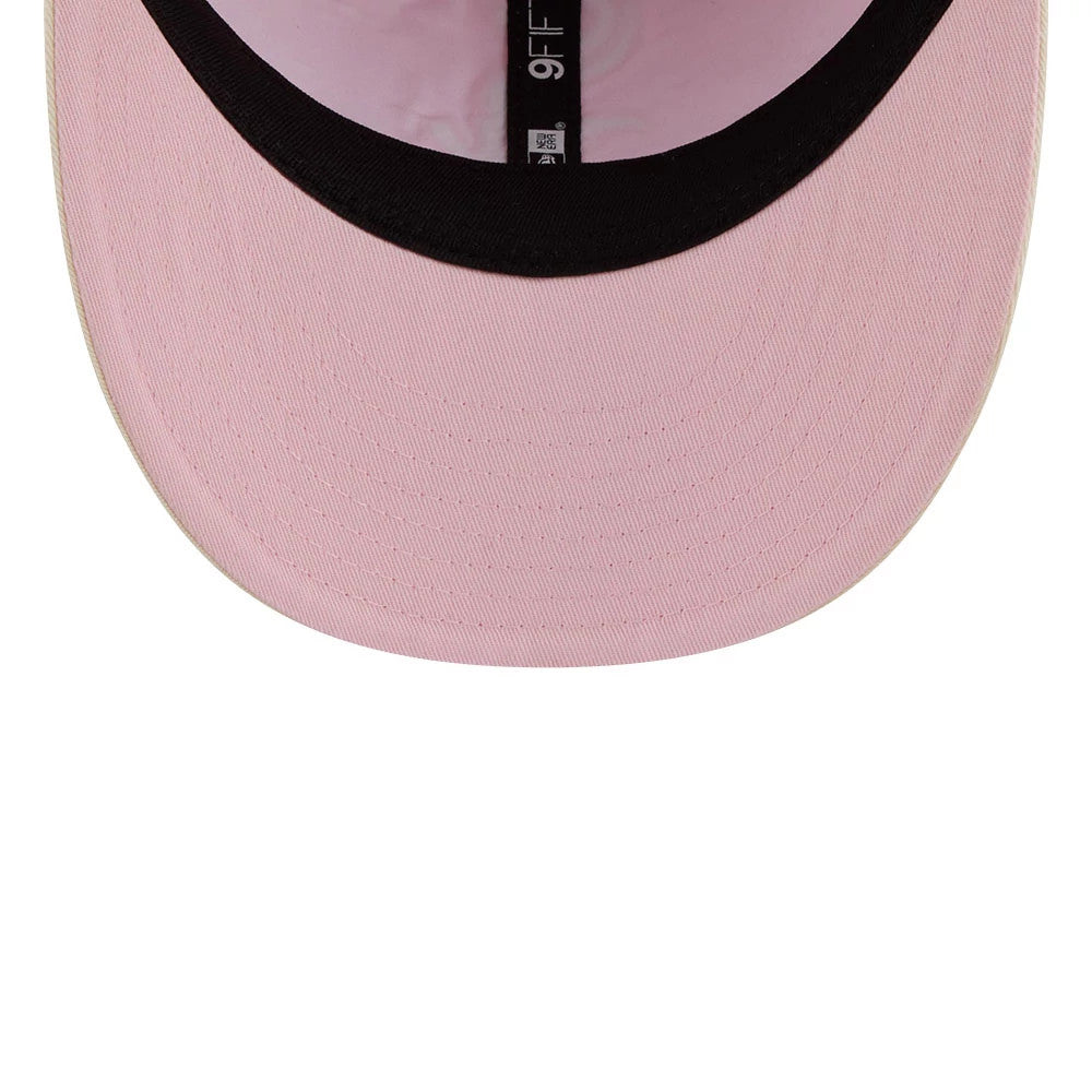 Pictured is this MLB Washed Tie Dye Chicago White Sox 9FIFTY Snapback cap in pastel pink. 7