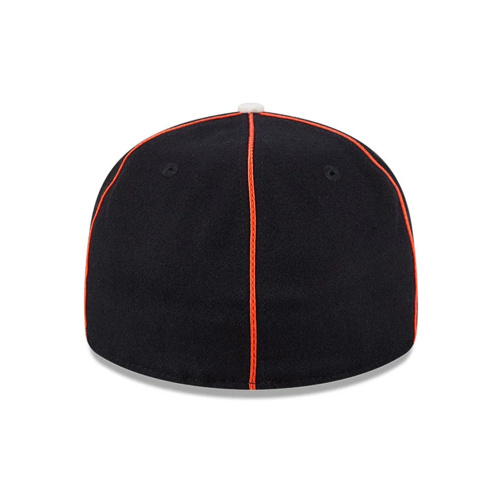 Pictured is this NHL Felt Logo Anaheim Ducks Retro Crown 59FIFTY Fitted cap in black. 7