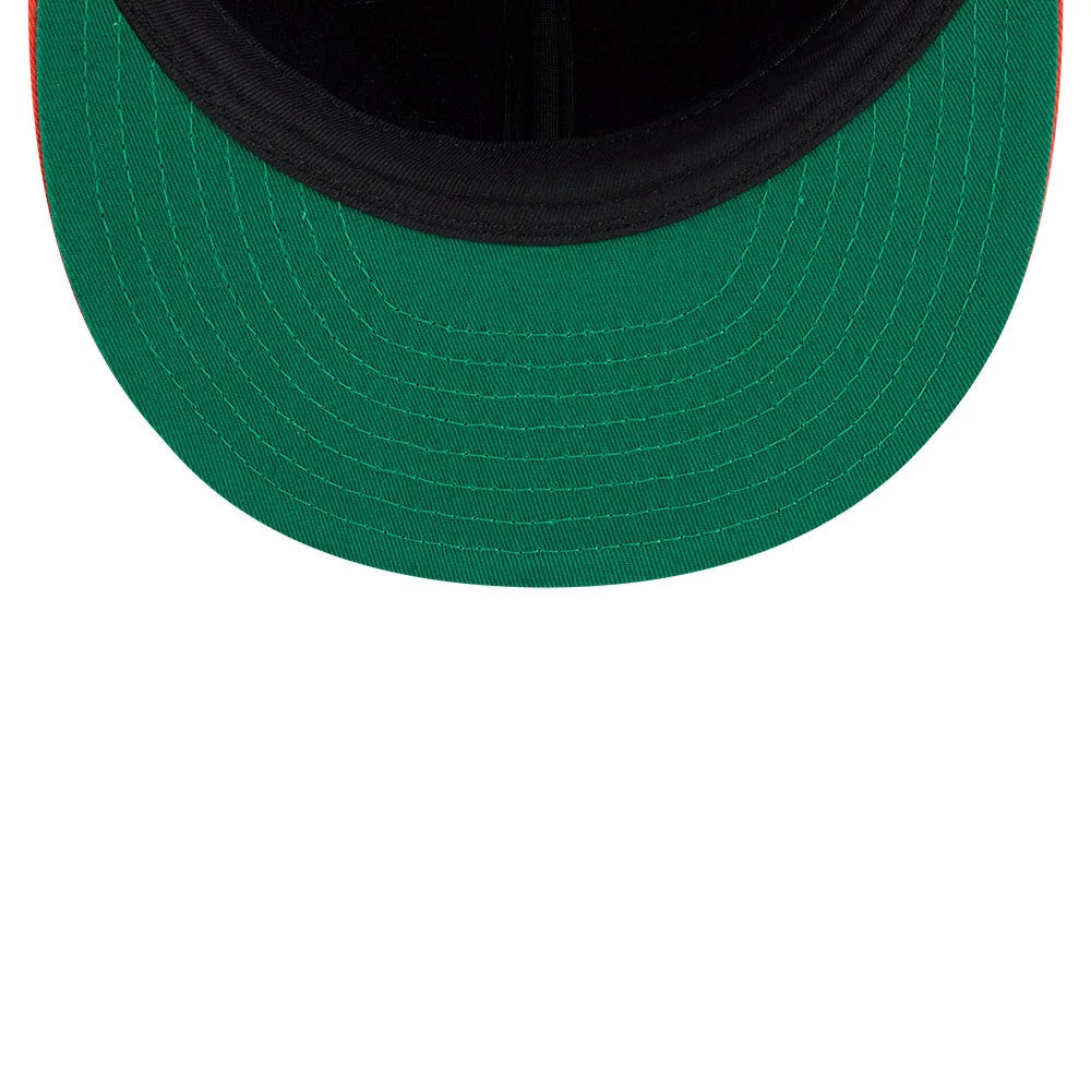 Pictured is this NHL Felt Logo Anaheim Ducks Retro Crown 59FIFTY Fitted cap in black. 2