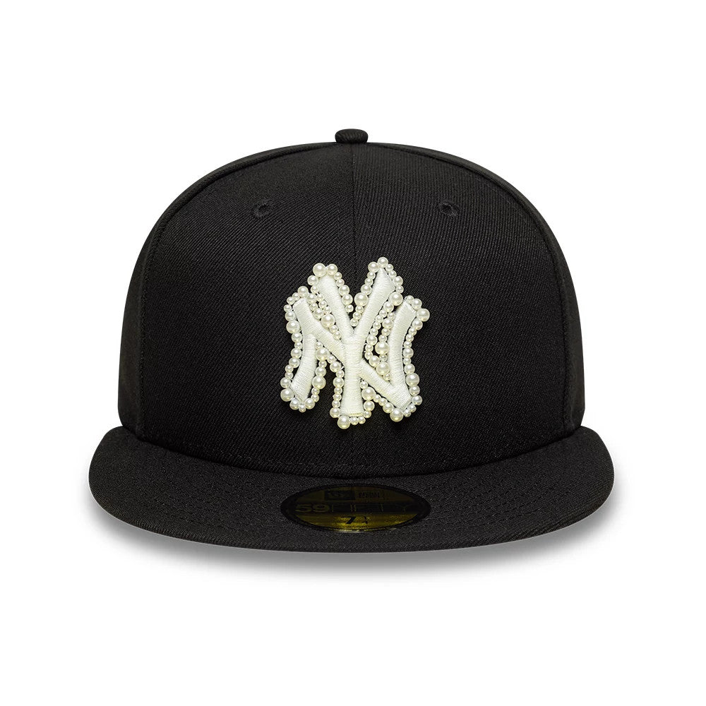 New York Yankees MLB Faux Pearl Black New Era 59FIFTY Fitted Cap, front view showing the raised white NY logo embellished with faux pearls on the structured black crown, complemented by a flat black visor and a gold 59FIFTY size sticker.