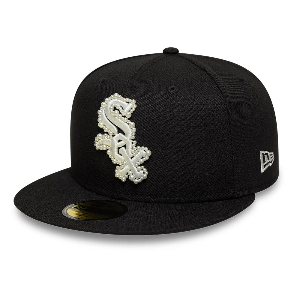 Chicago White Sox MLB Faux Pearl Black New Era 59FIFTY Fitted Cap, three-quarter view showing the unique white faux pearl-embellished Sox logo in raised embroidery on the front panel with a flat black visor and a gold 59FIFTY size sticker.