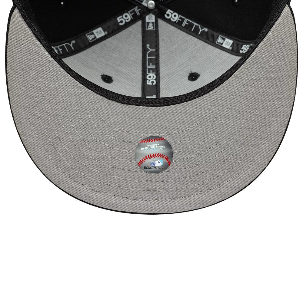 Pictured is this MLB Faux Pearl Oakland Athletics 59FIFTY Fitted cap in black. 2