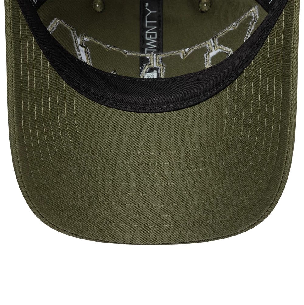 Pictured is this Boucle Liverpool FC 9TWENTY cap in green. 6