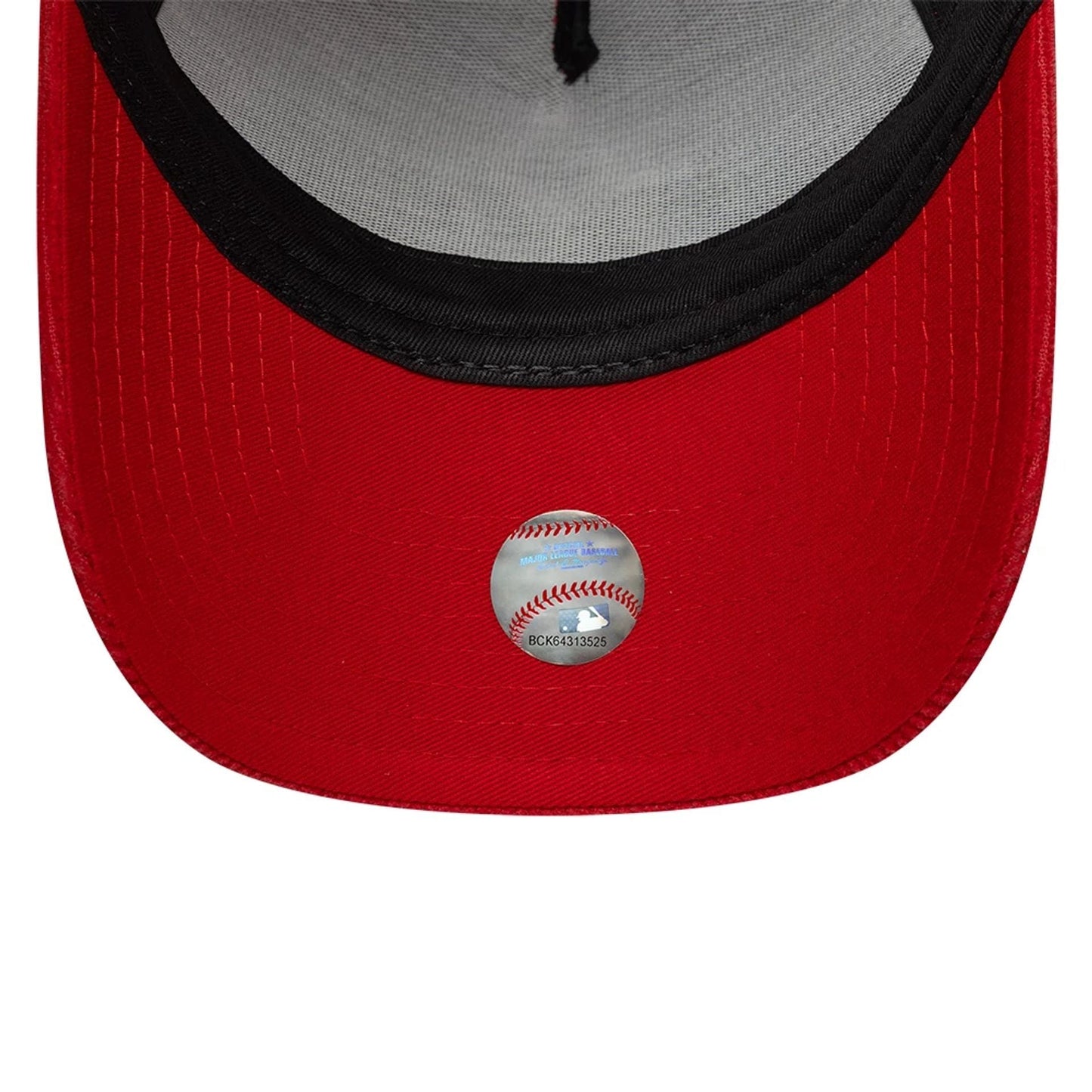 Pictured is this MLB Cord New York Yankees 9FORTY A-Frame cap in dark red. 7