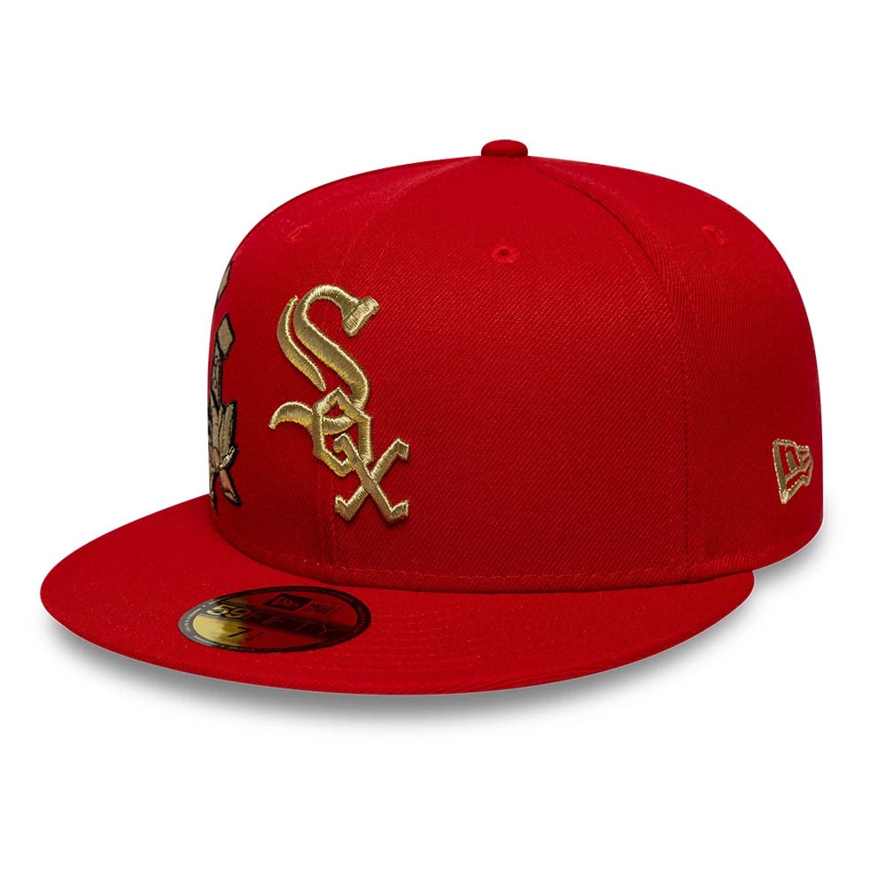 Pictured is this MLB Horseshoe Chicago White Sox 59FIFTY Fitted cap in red. 3