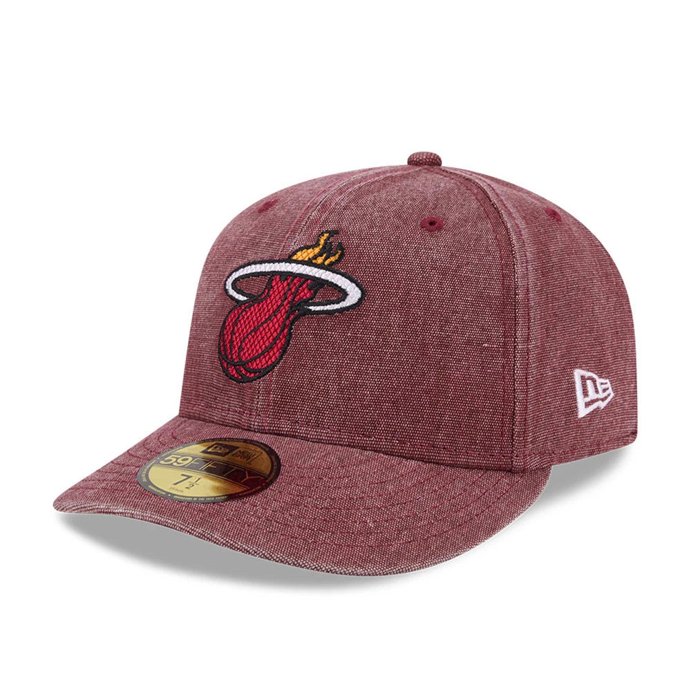Miami Heat NBA Hardwood Classic Red New Era 59FIFTY Fitted Cap, front view showing the raised embroidered flaming basketball logo on the structured red crown, paired with a flat visor and a gold 59FIFTY size sticker.
