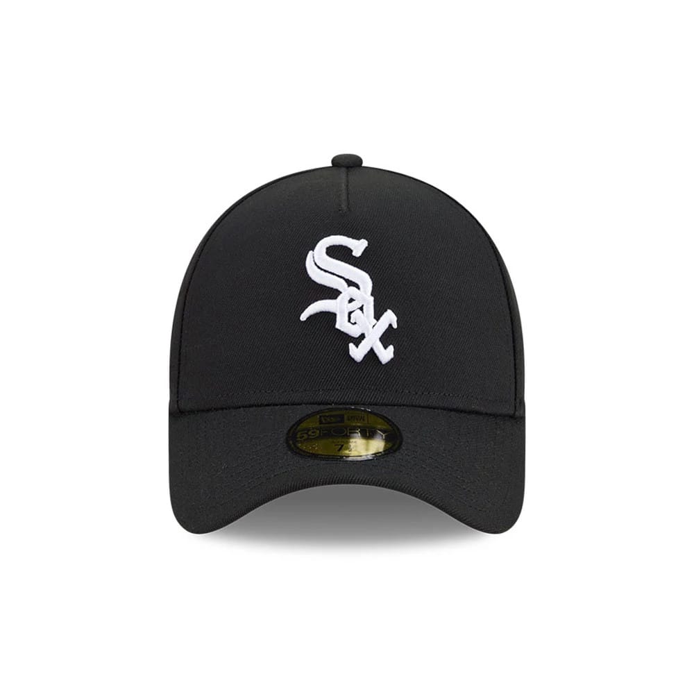 Chicago White Sox MLB Team Side Black New Era 59FORTY A-Frame Fitted Cap, front view showing raised white embroidered Sox logo centred on the structured black crown, with a curved black visor and the gold 59FORTY size sticker underneath.