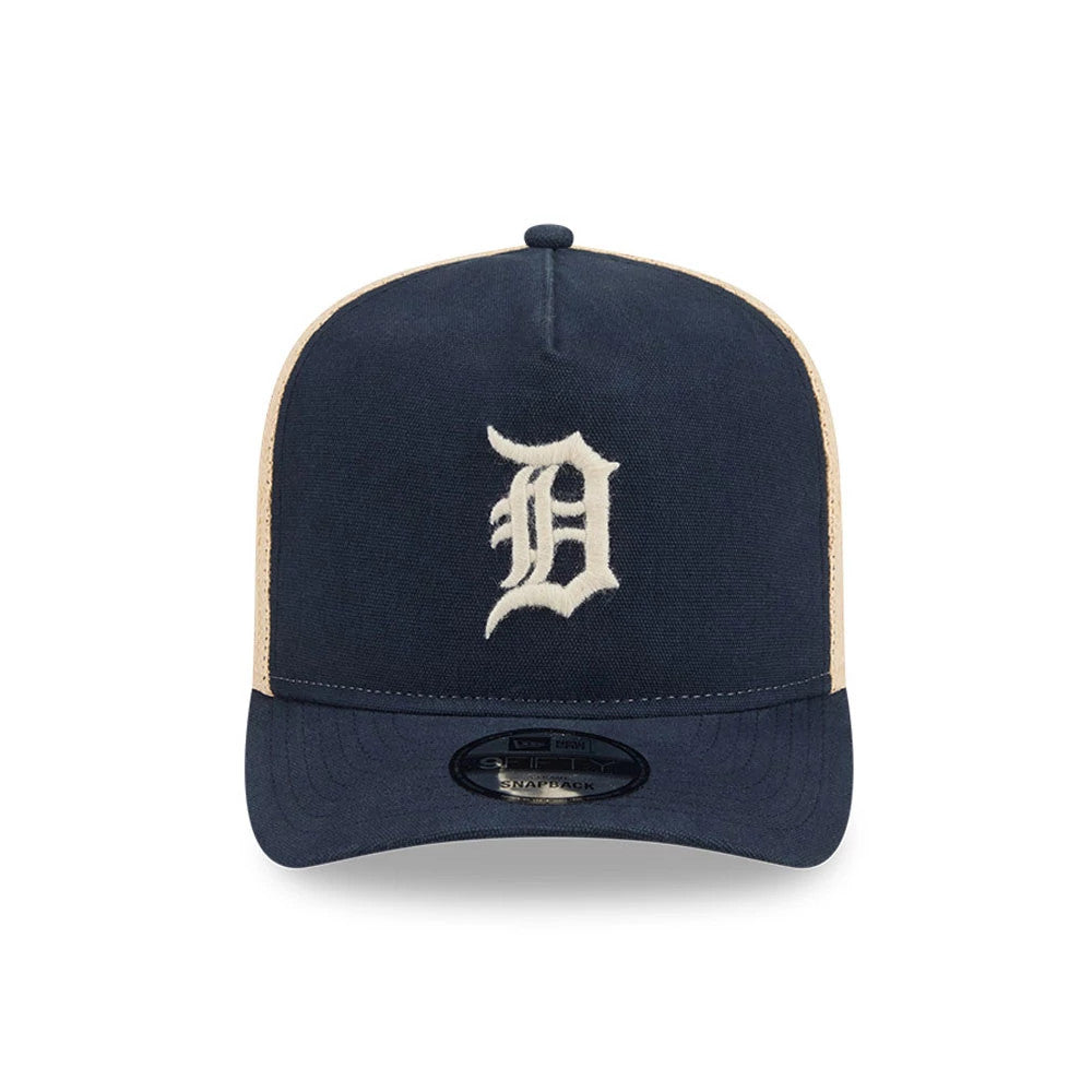 Detroit Tigers MLB Grained Navy New Era 9FIFTY A-Frame Snapback Adjustable Cap, front view showing the raised white embroidered D logo on the navy front panel, with a matching navy visor and a 9FIFTY size sticker.