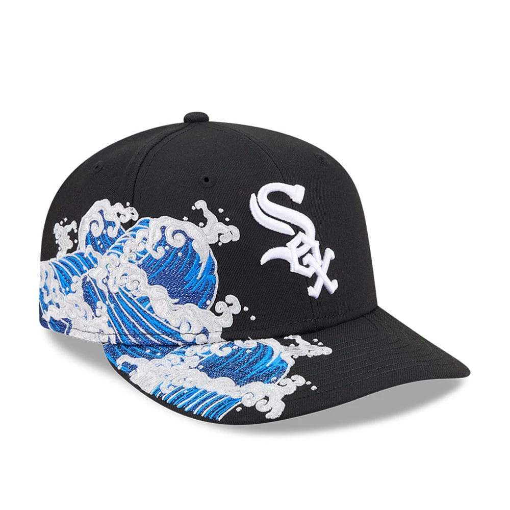 Pictured is this MLB Vissurf Chicago White Sox 9FIFTY Snapback cap in black. 1
