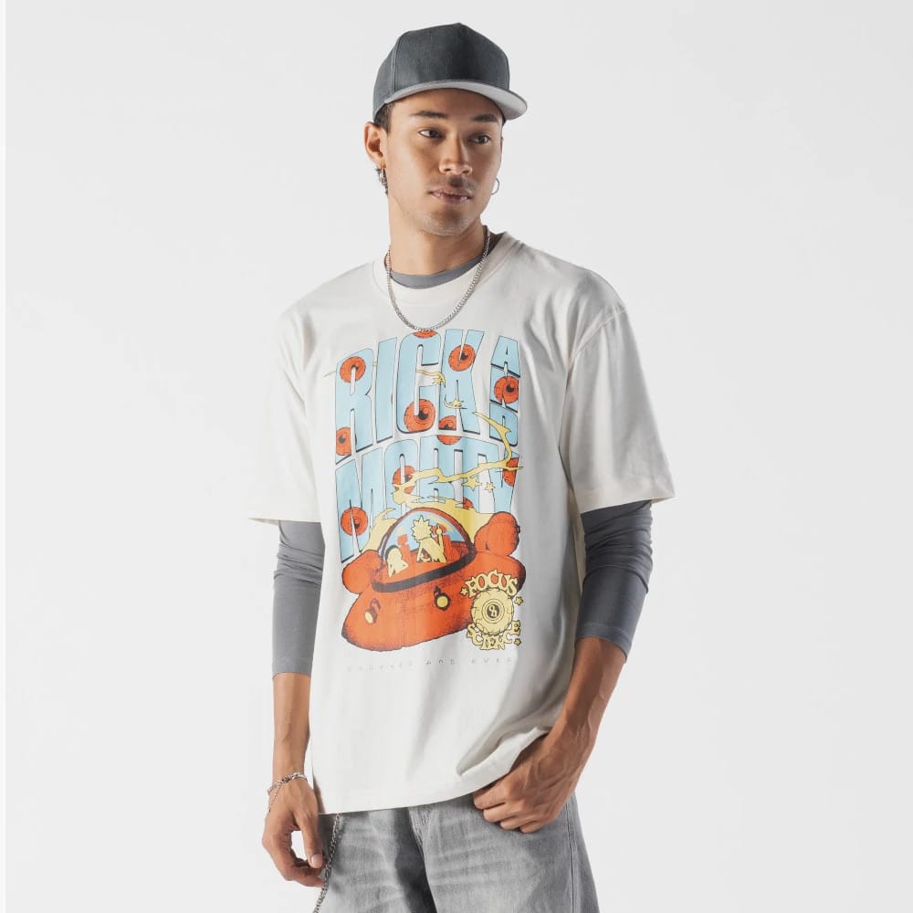 The model is wearing this Rick And Morty Spaceship T-Shirt in cream. 1