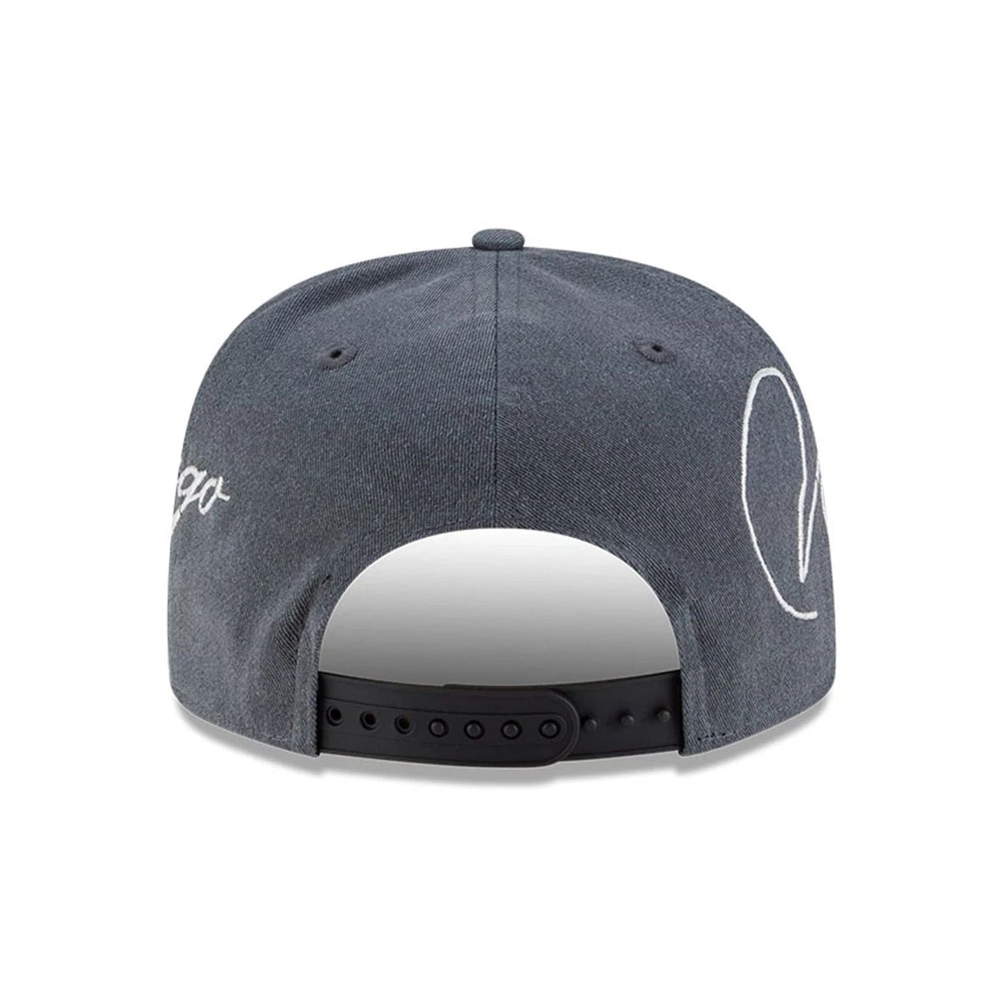 Pictured is this MLB Script Wash Chicago White Sox 19TWENTY cap in dark grey. 7