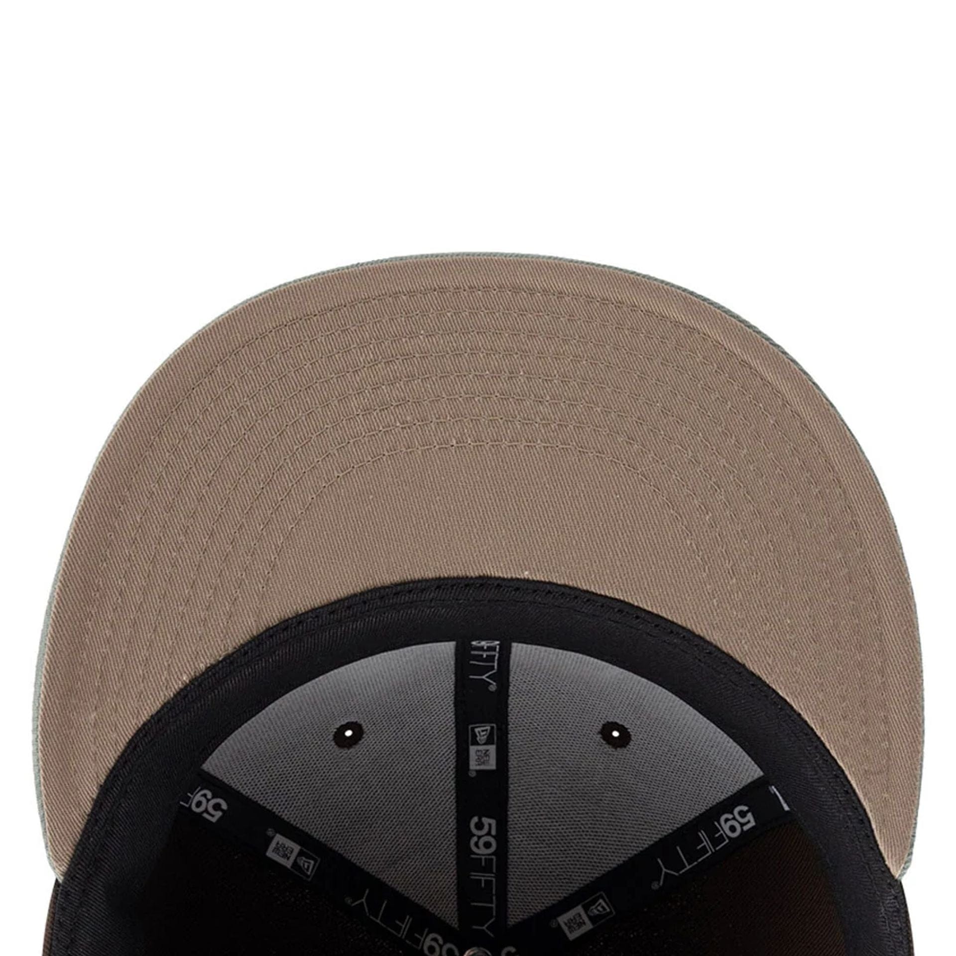 Pictured is this New Era DIY Note 59FIFTY Fitted cap in dark brown. 2
