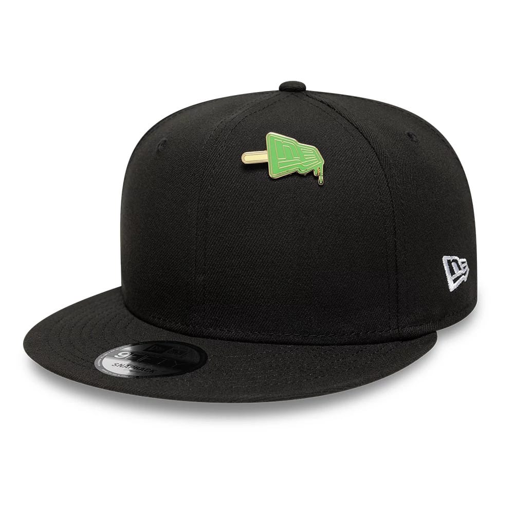 Pictured is this New Era Lolly Pin Badge in open green. 2