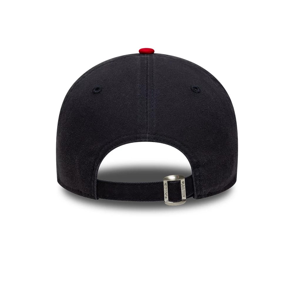 Pictured is this MLB Washed Contrast New York Yankees 9TWENTY cap in navy. 4