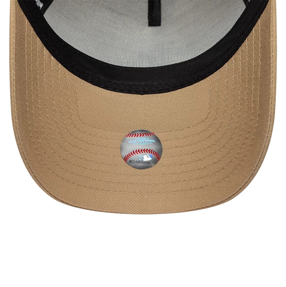 Pictured is this MLB League Essential LA Dodgers 9FORTY E-Frame cap in light beige. 5