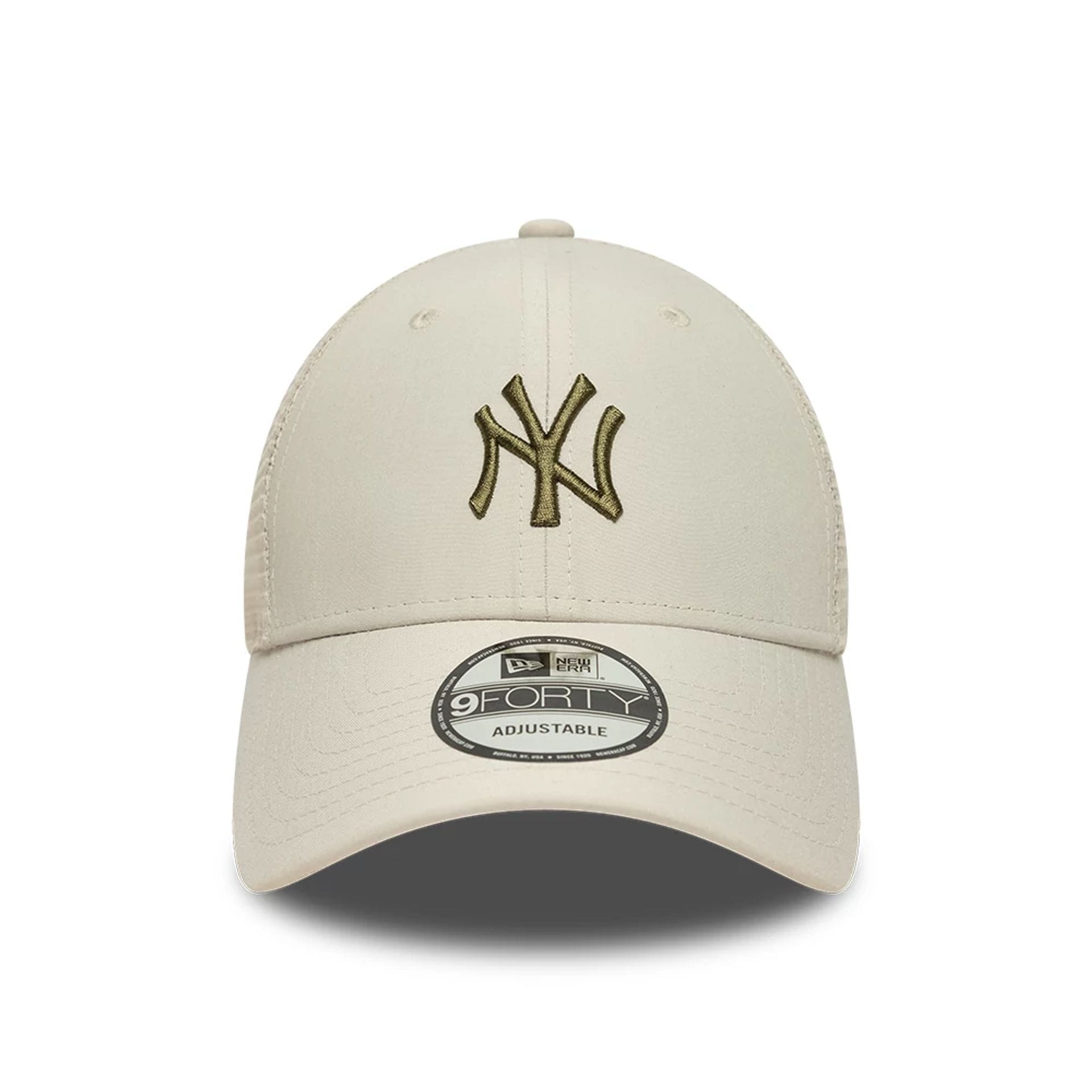 Pictured is this MLB Homefield New York Yankees 9FORTY Trucker cap in Cream. 2